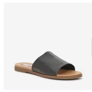 Steve Madden black leather slides